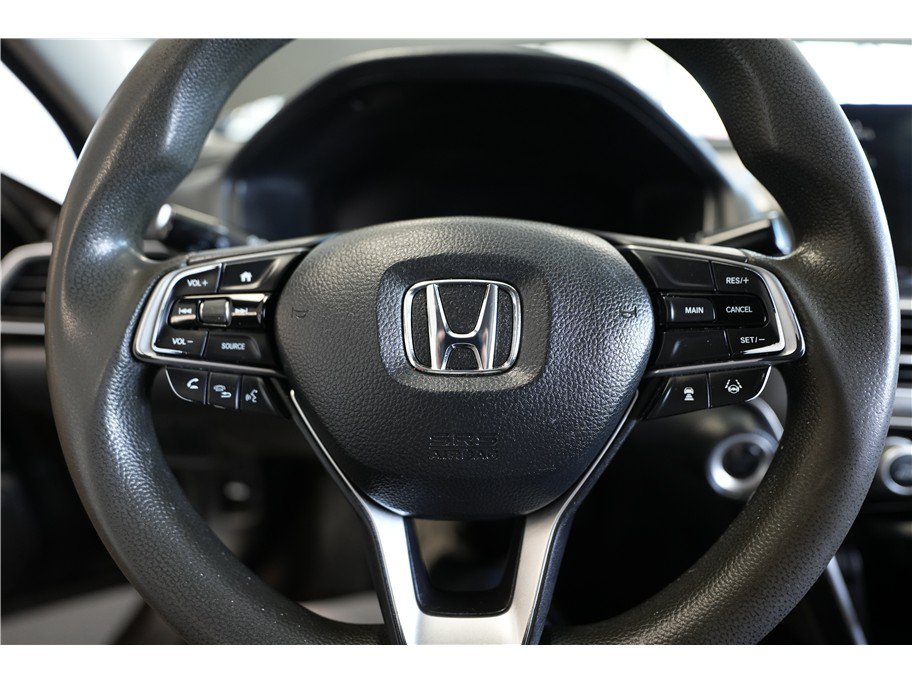 Used 2018 Honda Accord LX image 19