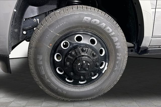 New 2026 RAM 3500 Limited AWD/4WD image 12