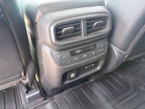 Used 2024 Honda Pilot Elite image 18