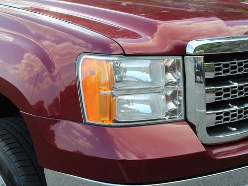 Used 2014 GMC Sierra 2500 SLE w/ SLE Preferred Package image 24