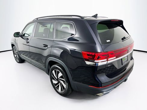 Used 2025 Volkswagen Atlas SE image 5