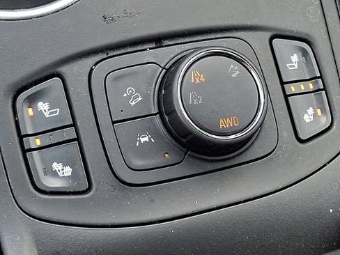 Used 2020 GMC Terrain SLT AWD/4WD image 25