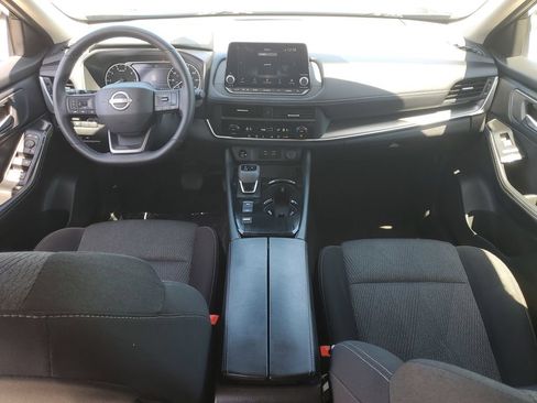 Certified 2025 Nissan Rogue SV FWD image 21