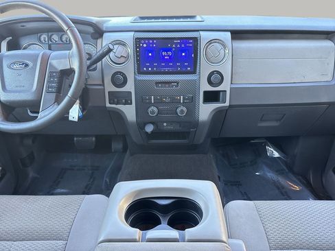 Used 2010 Ford F150 XLT image 9