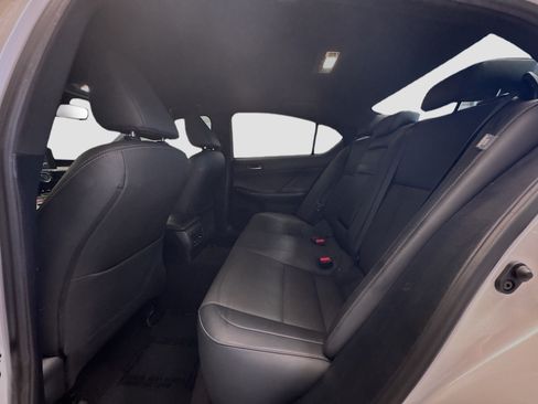 Used 2021 Lexus IS 300 w/ Accessory Package RWD image 15