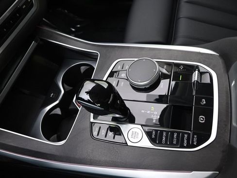 Used 2022 BMW X7 xDrive40i w/ Parking Assistance Package AWD/4WD image 35