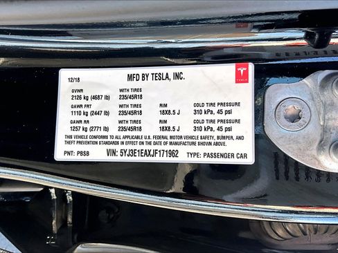 Used 2018 Tesla Model 3 Mid Range image 27