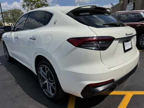 Used 2022 Maserati Levante GT AWD/4WD image 8