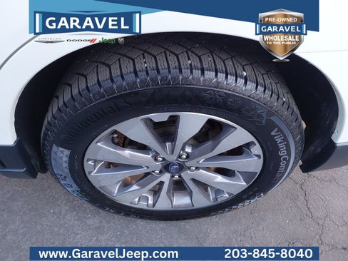 Used 2017 Subaru Outback 3.6R Touring image 30