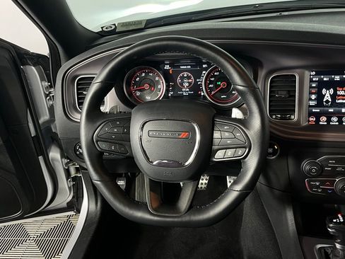 Used 2023 Dodge Charger R/T w/ Harman/Kardon Audio Group image 17
