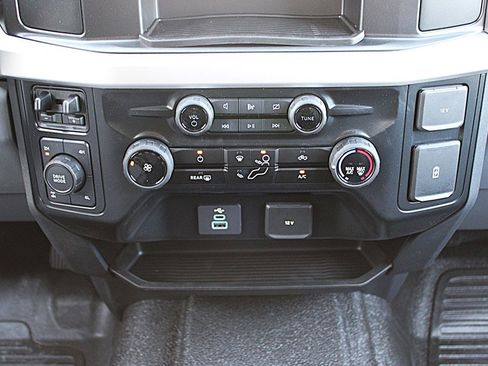 Used 2024 Ford F250 XL w/ FX4 Off-Road Package image 25