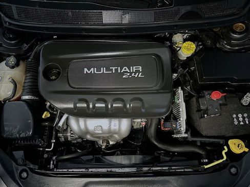 Used 2015 Dodge Dart SXT FWD image 27