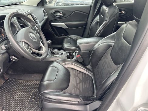 Used 2022 Jeep Cherokee Latitude w/ Sun & Sound Group image 18