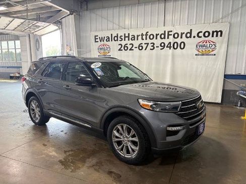 Certified 2023 Ford Explorer XLT w/ Equipment Group 202A AWD/4WD image 2