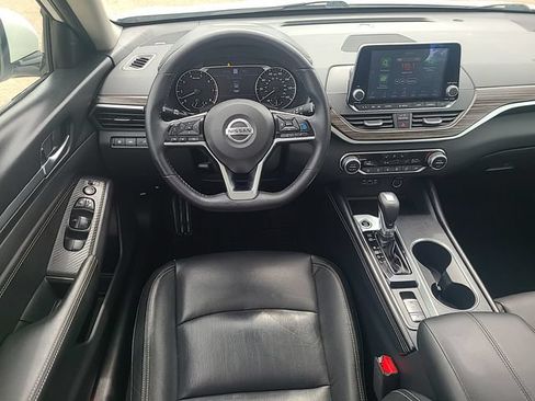 Used 2019 Nissan Altima 2.5 SL FWD image 25
