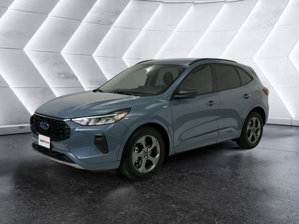Used 2023 Ford Escape ST-Line w/ Tech Pack #1 FWD image 3