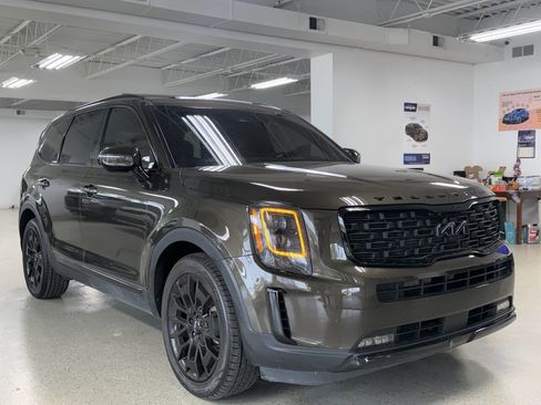 Used 2022 Kia Telluride SX w/ SX Prestige Package AWD/4WD image 2