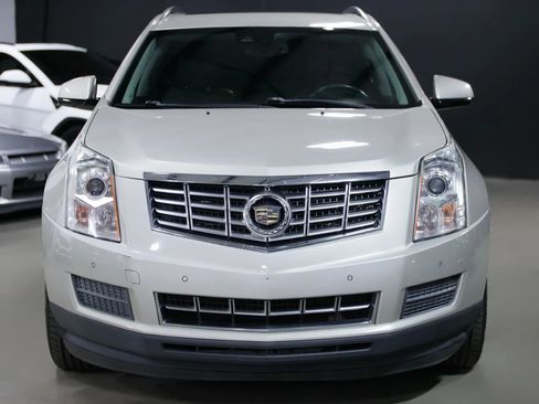 Used 2014 Cadillac SRX Luxury w/ Driver Awareness Package image 4
