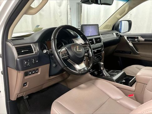 Used 2022 Lexus GX 460 Premium w/ Accessory Package AWD/4WD image 8