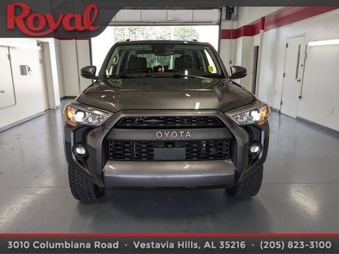 Used 2022 Toyota 4Runner SR5 Premium w/ Moonroof Package image 6