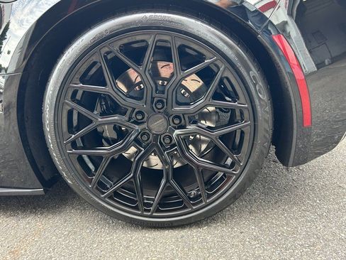 Used 2018 Chevrolet Corvette Z06 RWD image 19