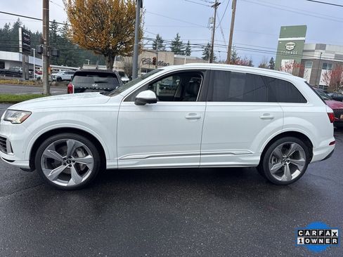 Used 2021 Audi Q7 3.0T Prestige w/ Prestige Package image 4