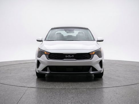 Used 2025 Kia K4 FWD image 2