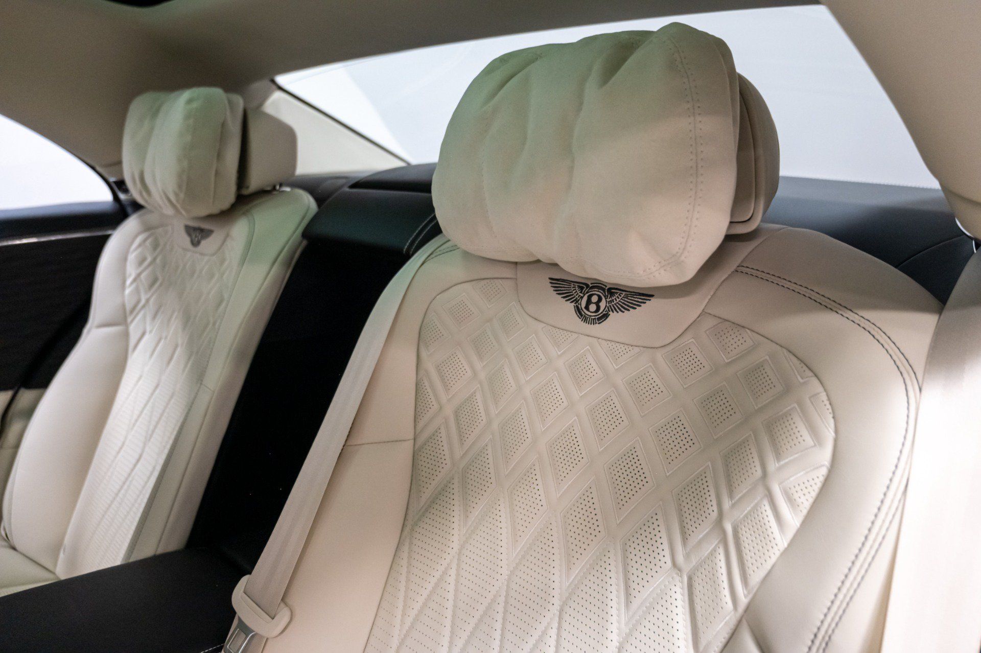 Used 2021 Bentley Flying Spur W12 AWD/4WD image 47