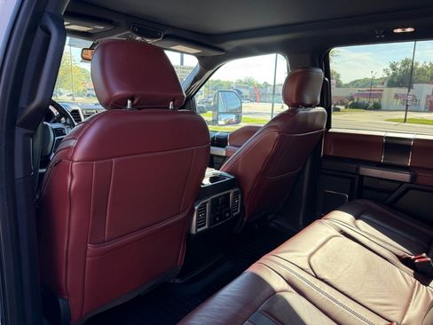 Used 2019 Ford F350 Platinum w/ Platinum Ultimate Package image 16