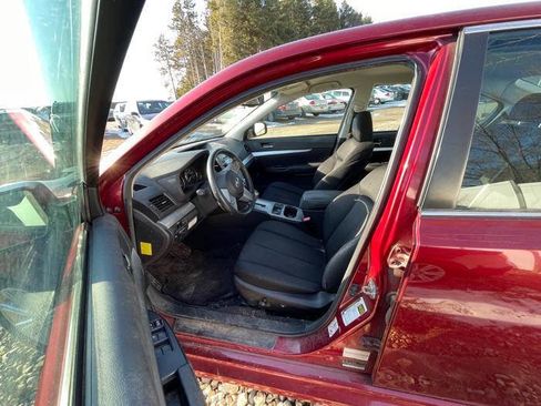 Used 2010 Subaru Legacy 2.5i Premium image 21