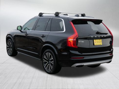 Used 2020 Volvo XC90 T5 Momentum image 5