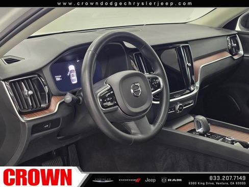 Used 2024 Volvo S60 B5 Plus AWD/4WD image 22