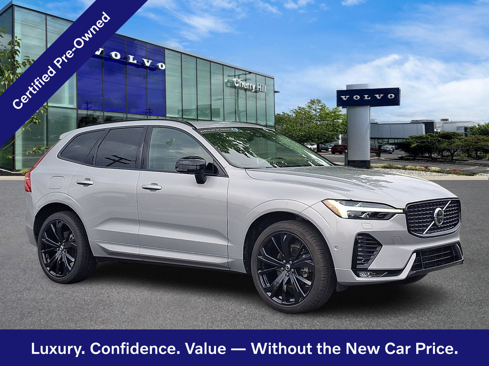 Certified 2023 Volvo XC60 B5 Ultimate w/ Climate Package AWD/4WD image 1