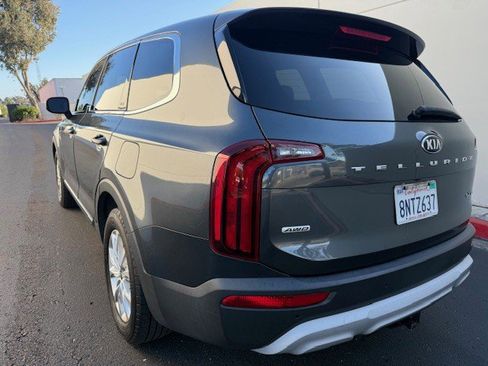 Used 2020 Kia Telluride LX image 10