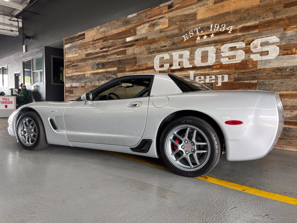 Used 2001 Chevrolet Corvette Z06 w/ Memory Pkg RWD image 15