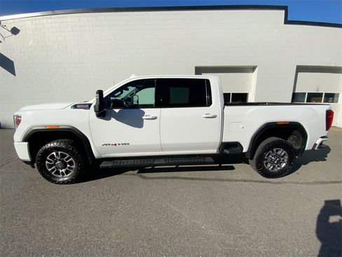Certified 2022 GMC Sierra 2500 AT4 image 31