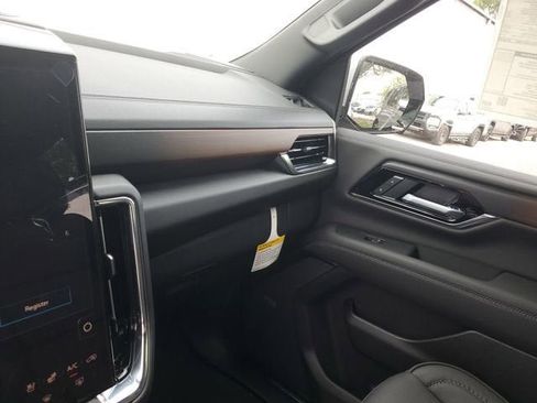 New 2026 GMC Yukon Denali w/ Denali Reserve Package AWD/4WD image 25