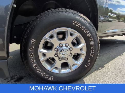 Used 2024 RAM 2500 Laramie AWD/4WD image 34