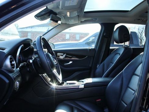 Used 2022 Mercedes-Benz GLC 300 4MATIC image 13