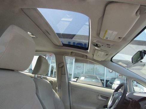 Used 2010 Toyota Prius Five FWD image 31