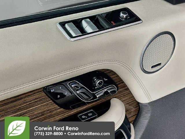 Used 2019 Land Rover Range Rover HSE AWD/4WD image 20
