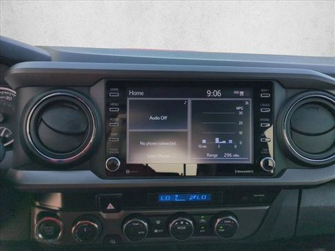 Used 2021 Toyota Tacoma TRD Sport w/ Technology Package AWD/4WD image 14