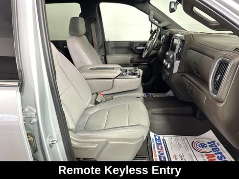 Used 2021 GMC Sierra 2500 SLE w/ SLE Value Package; image 19