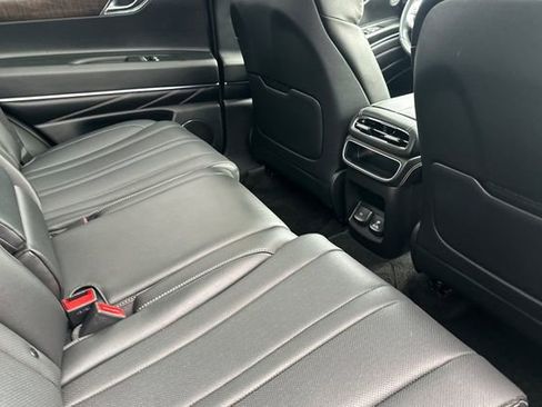 Used 2024 Genesis GV80 3.5T image 18