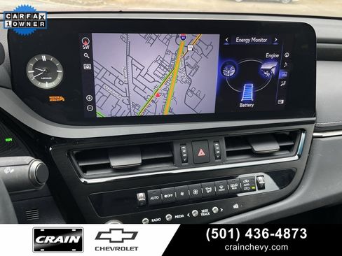Used 2022 Lexus ES 300h Ultra Luxury image 16