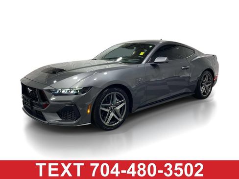 Used 2025 Ford Mustang GT Premium RWD image 1