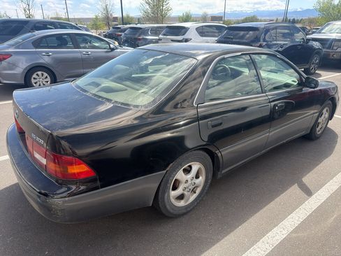 Used 1997 Lexus ES 330 FWD image 4
