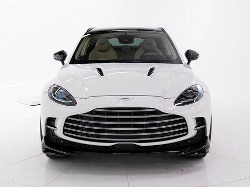 Used 2023 Aston Martin DBX 707 image 8
