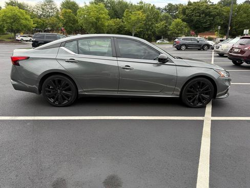 Used 2021 Nissan Altima 2.5 SR FWD image 4