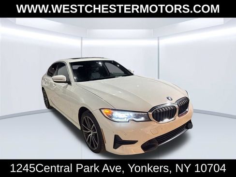 Used 2021 BMW 330e xDrive w/ Convenience Package AWD/4WD image 3